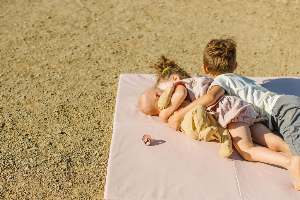 7 On-the-Go Essentials to Pack for Your Baby