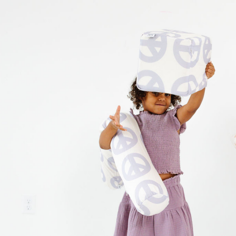 Imperfect | Cream Peace Sign Play Cube